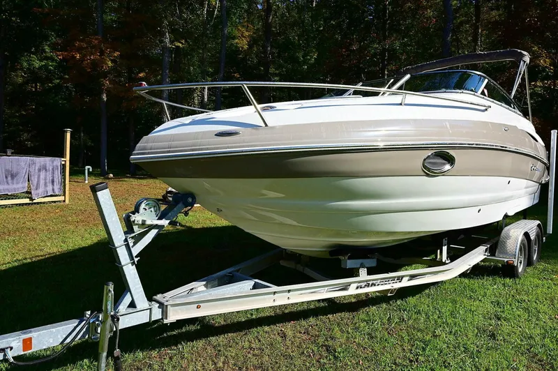 Slide: The Image of Crownline Boats 236 SC 2015 - 17