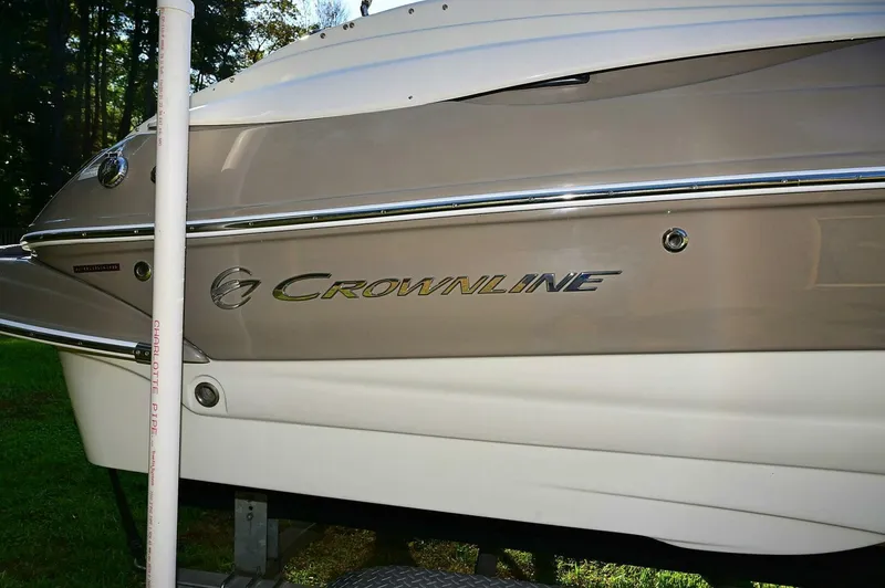 Slide: The Image of Crownline Boats 236 SC 2015 - 24