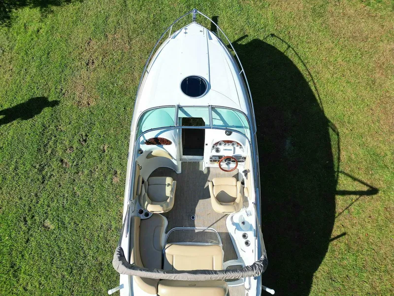 Slide: The Image of Crownline Boats 236 SC 2015 - 3