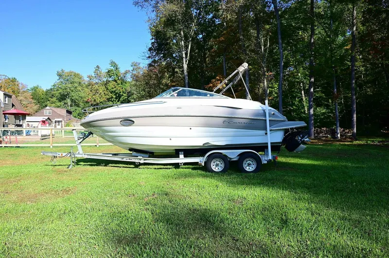 Slide: The Image of Crownline Boats 236 SC 2015 - 5