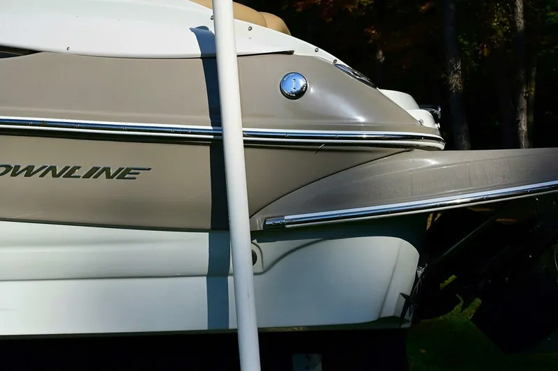 Slide: The Image of Crownline Boats 236 SC 2015 - 53