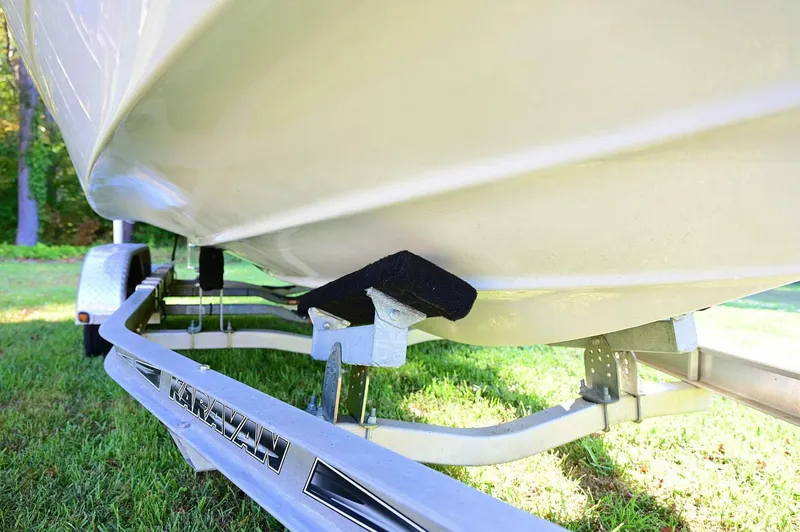Slide: The Image of Crownline Boats 236 SC 2015 - 56