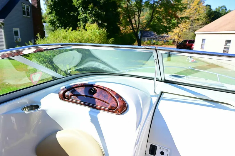 Slide: The Image of Crownline Boats 236 SC 2015 - 66