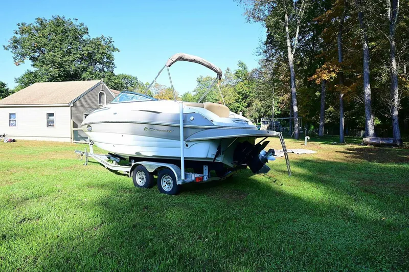 Slide: The Image of Crownline Boats 236 SC 2015 - 7