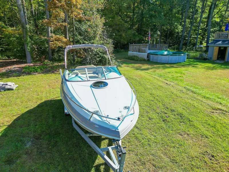 Slide: The Image of Crownline Boats 236 SC 2015 - 8