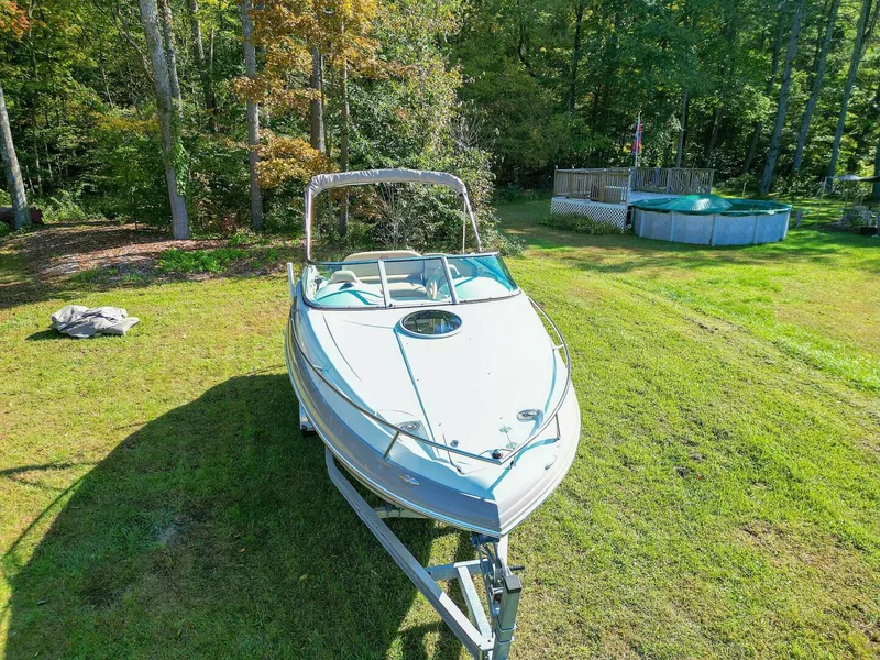 Slide: The Image of Crownline Boats 236 SC 2015 - 9