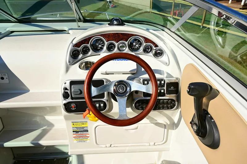 Slide: The Image of Crownline Boats 236 SC 2015 - 90