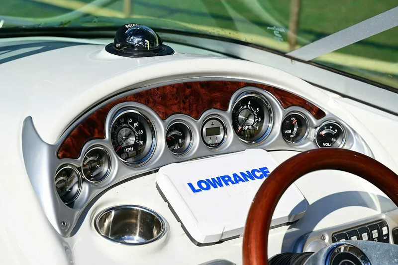 Slide: The Image of Crownline Boats 236 SC 2015 - 99