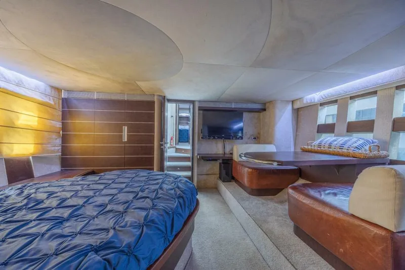 Slide: The Image of Azimut 68S 2009 - 25