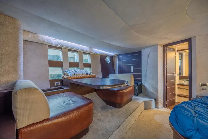 Slide: The Image of Azimut 68S 2009 - 26