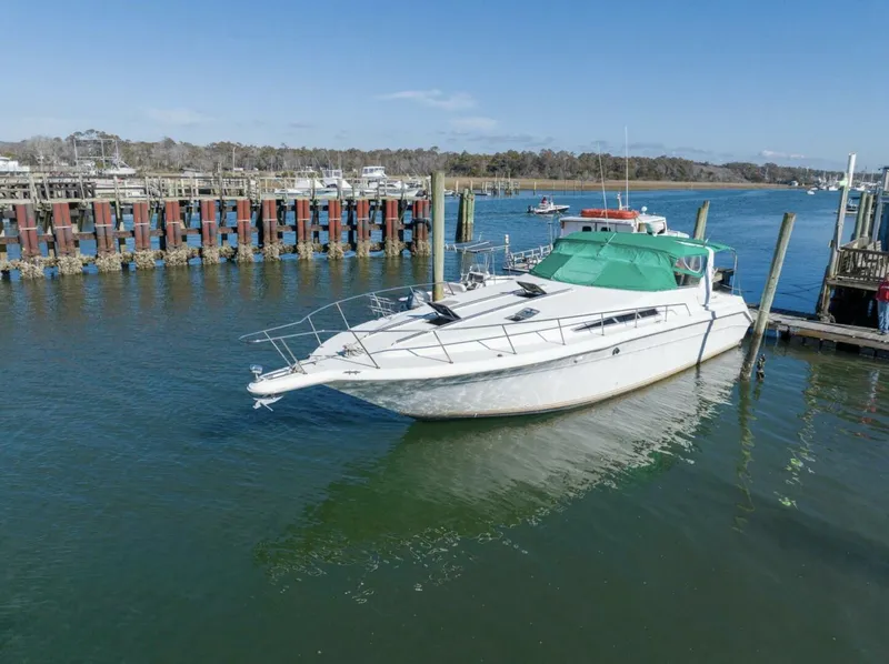 The Image of Sea Ray 420 Sundancer 1990 - 0