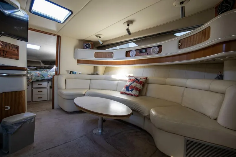 Slide: The Image of Sea Ray 420 Sundancer 1990 - 24
