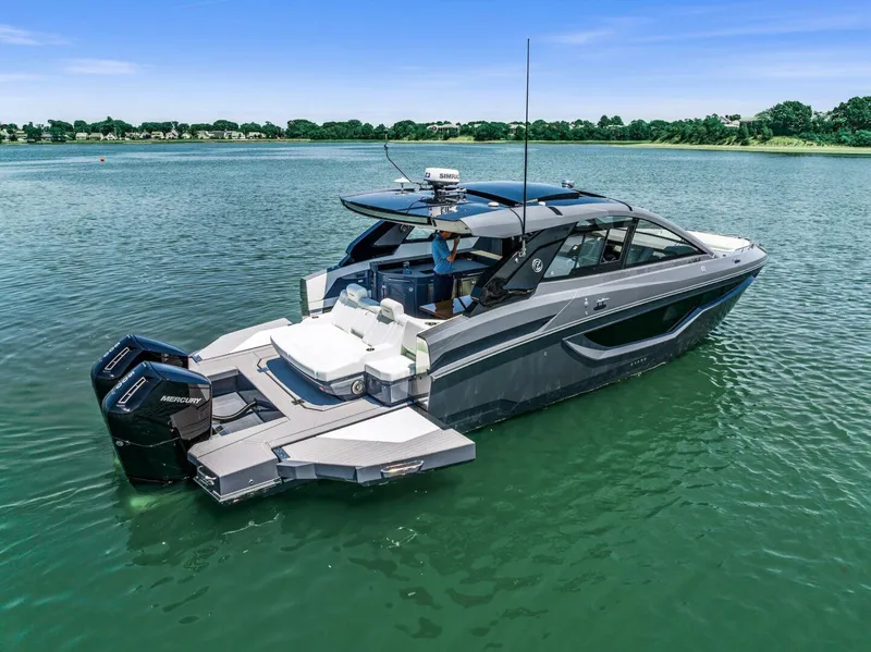 The Image of Cruisers 42 GLS OB 2023 - 0