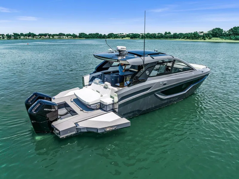 Slide: The Image of Cruisers 42 GLS OB 2023 - 2