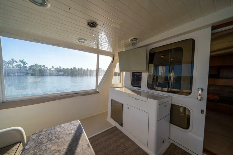 Slide: The Image of Offshore 72 Pilothouse 2006 - 14
