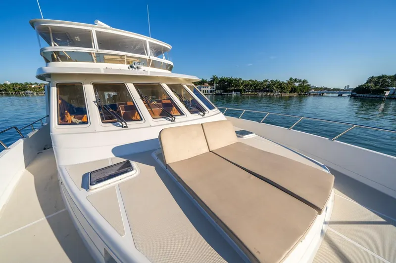 Slide: The Image of Offshore 72 Pilothouse 2006 - 19