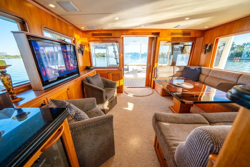 Slide: The Image of Offshore 72 Pilothouse 2006 - 22