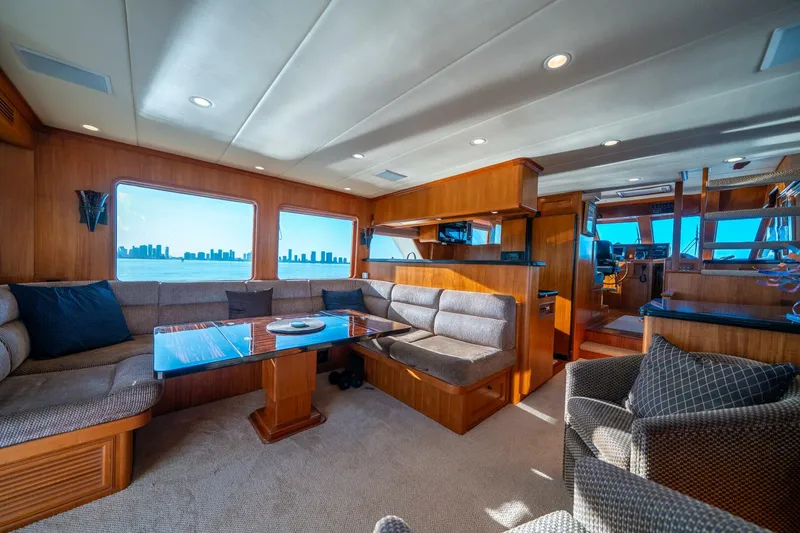 Slide: The Image of Offshore 72 Pilothouse 2006 - 25