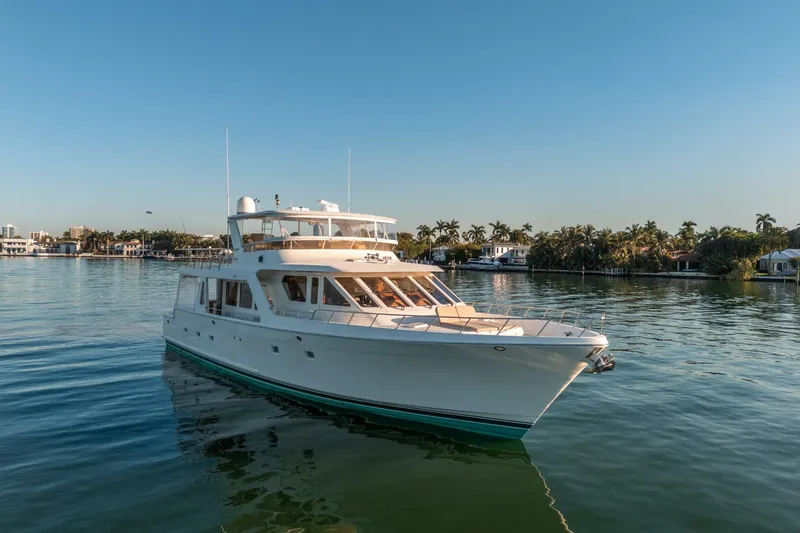 Slide: The Image of Offshore 72 Pilothouse 2006 - 3
