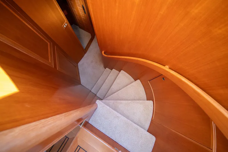 Slide: The Image of Offshore 72 Pilothouse 2006 - 36