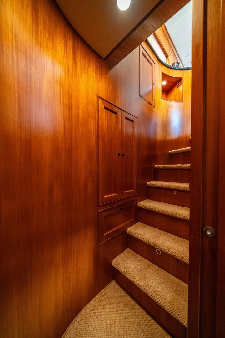 Slide: The Image of Offshore 72 Pilothouse 2006 - 37