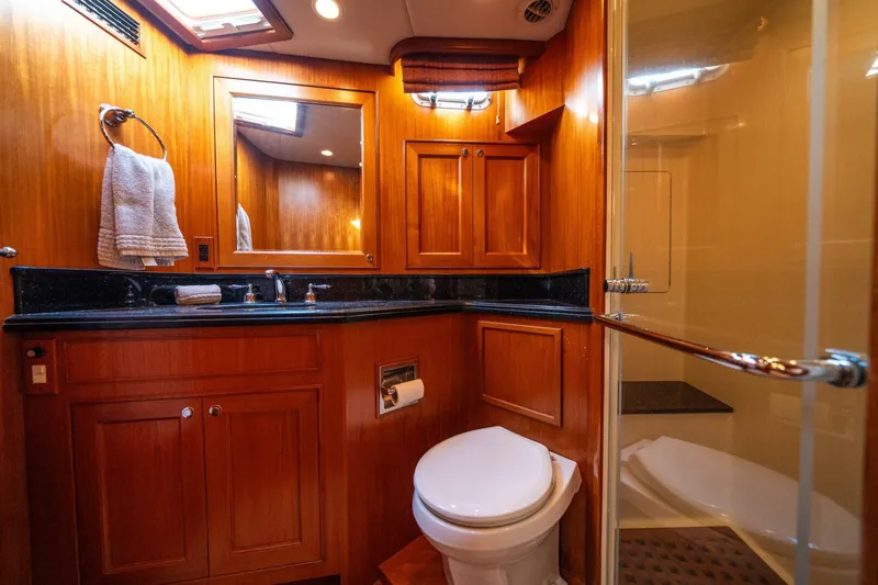 Slide: The Image of Offshore 72 Pilothouse 2006 - 46