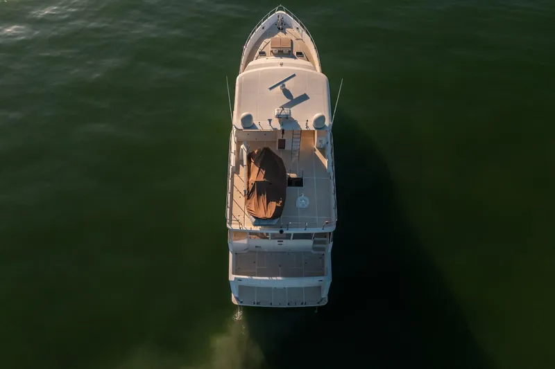 Slide: The Image of Offshore 72 Pilothouse 2006 - 8