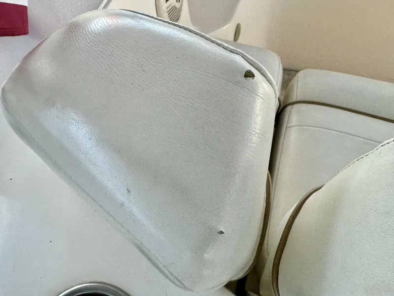 Slide: The Image of Rinker 342 Fiesta Vee 2004 - 195