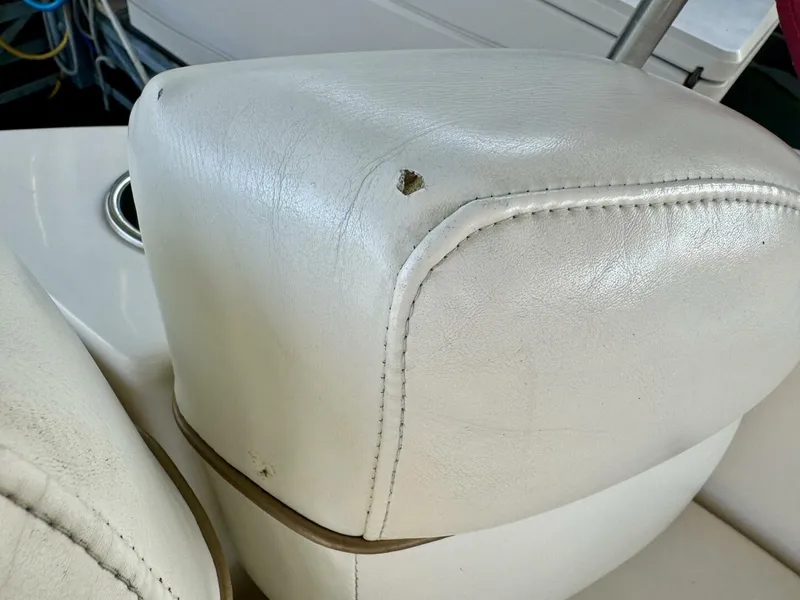 Slide: The Image of Rinker 342 Fiesta Vee 2004 - 196