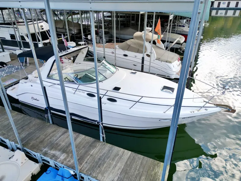 Slide: The Image of Rinker 342 Fiesta Vee 2004 - 2