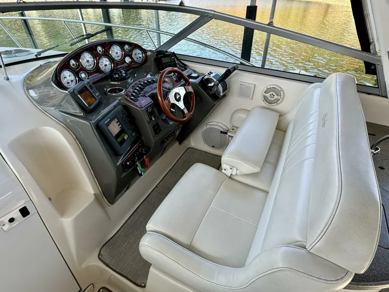 Slide: The Image of Rinker 342 Fiesta Vee 2004 - 20