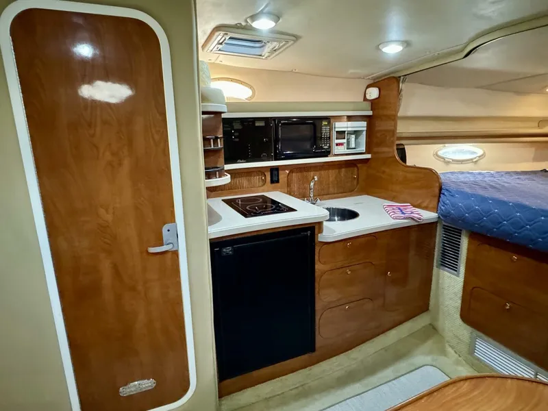Slide: The Image of Rinker 342 Fiesta Vee 2004 - 42