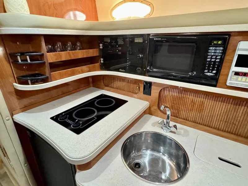 Slide: The Image of Rinker 342 Fiesta Vee 2004 - 44