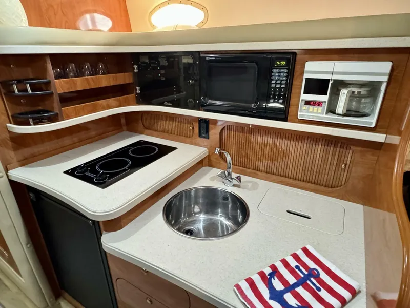 Slide: The Image of Rinker 342 Fiesta Vee 2004 - 45