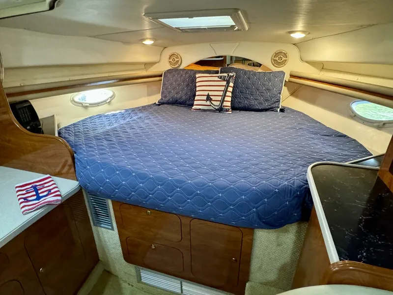 Slide: The Image of Rinker 342 Fiesta Vee 2004 - 48