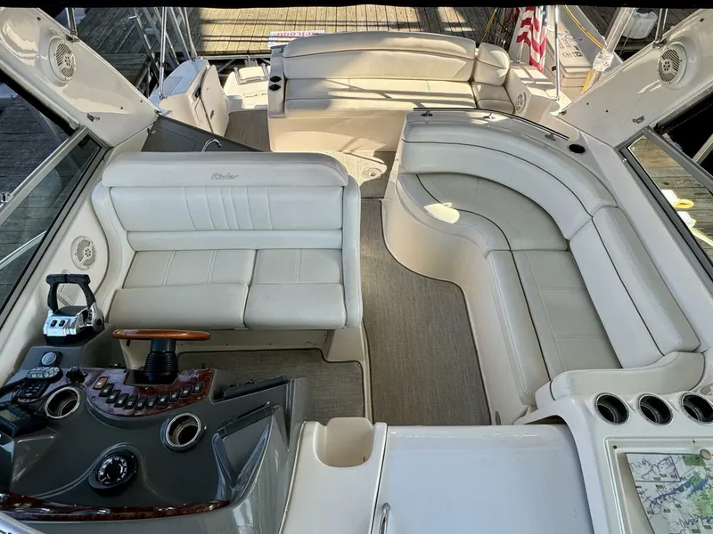 Slide: The Image of Rinker 342 Fiesta Vee 2004 - 75