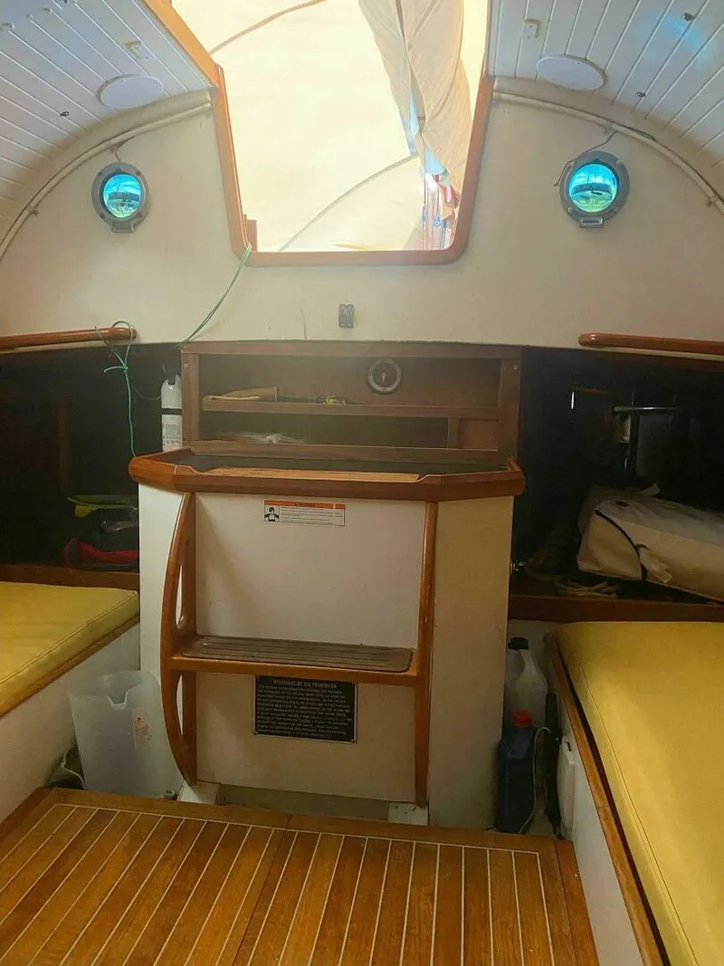 Slide: The Image of Custom 30 Performance Sloop 1997 - 11