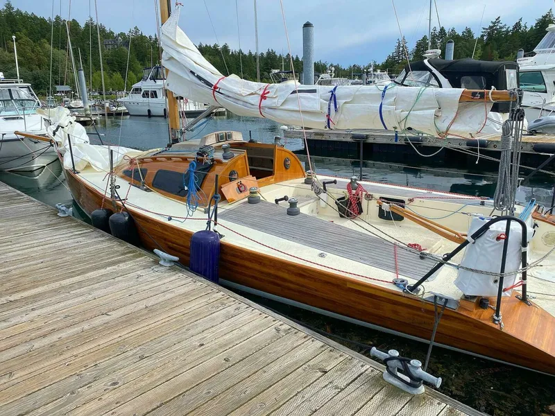 Slide: The Image of Custom 30 Performance Sloop 1997 - 3