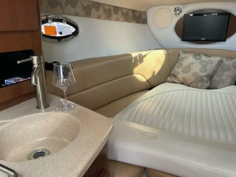 Slide: The Image of Crownline Boats 2023 - 28