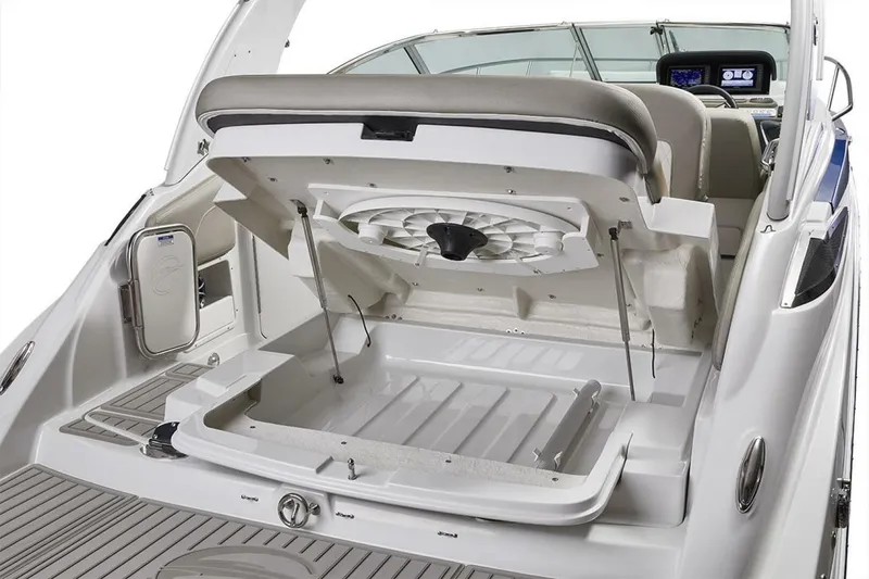 Slide: The Image of Crownline Boats 2023 - 9