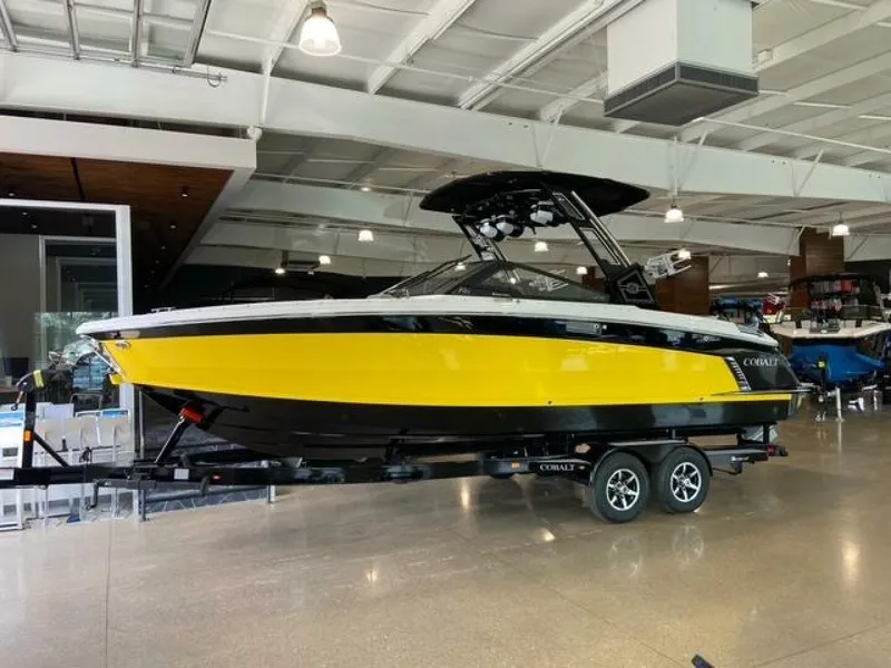 The Image of Cobalt R8 Surf 2021 - 0