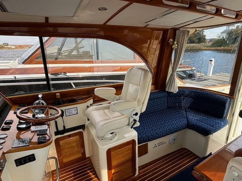 Slide: The Image of Hinckley Yachts Talaria 44 Motor Yacht 2005 - 17