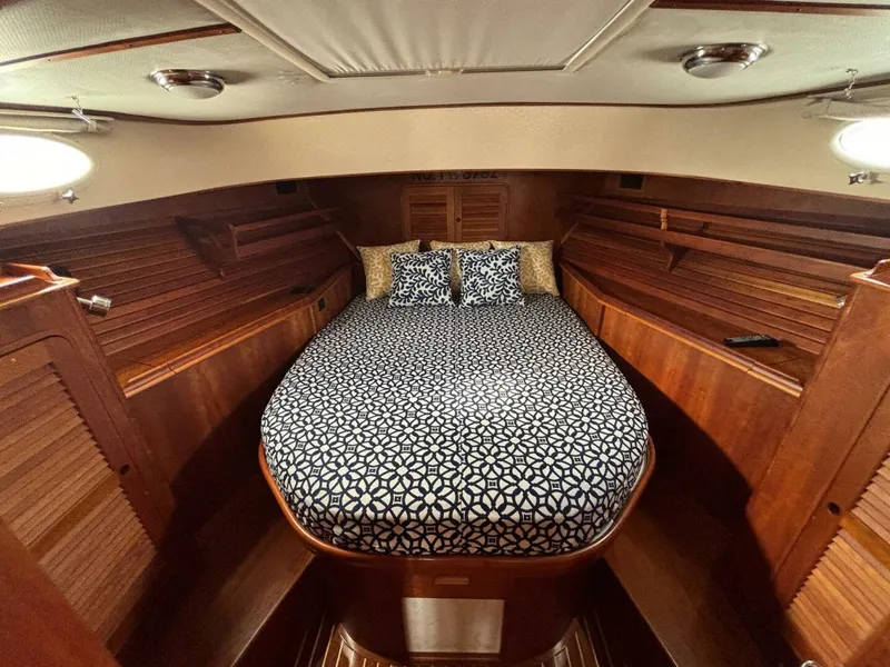 Slide: The Image of Hinckley Yachts Talaria 44 Motor Yacht 2005 - 5