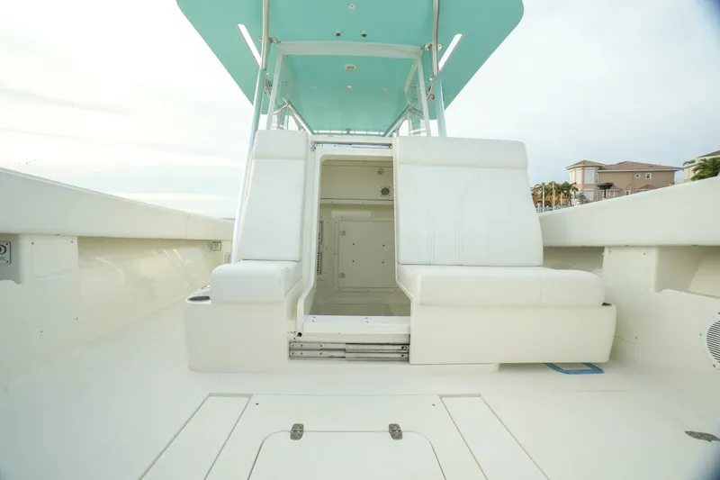 Slide: The Image of SeaVee 390 2013 - 32