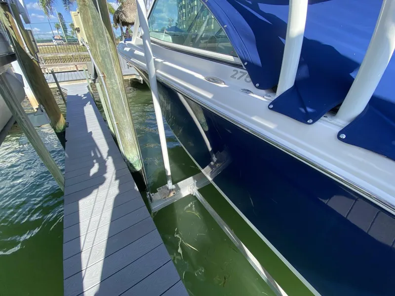 Slide: The Image of Sailfish 275 Dual Console 2018 - 10