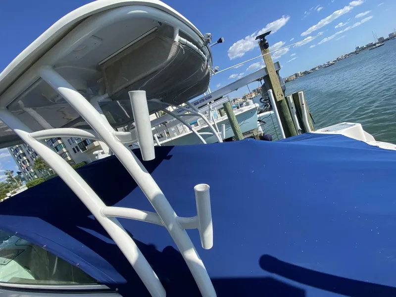 Slide: The Image of Sailfish 275 Dual Console 2018 - 11