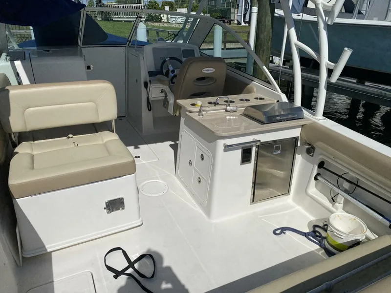 Slide: The Image of Sailfish 275 Dual Console 2018 - 16