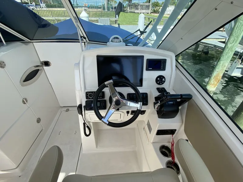 Slide: The Image of Sailfish 275 Dual Console 2018 - 26