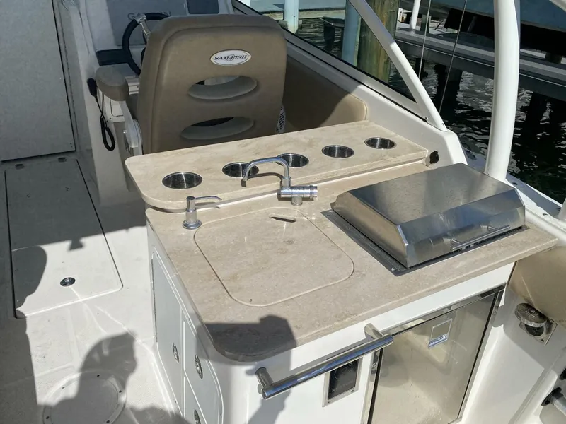 Slide: The Image of Sailfish 275 Dual Console 2018 - 27