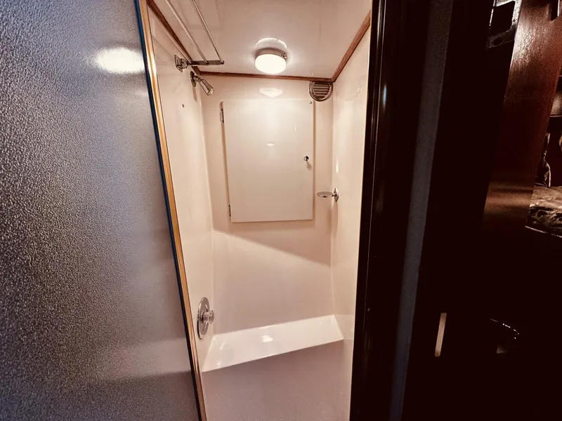 Slide: The Image of Post 43 Sport Fisherman 1985 - 32
